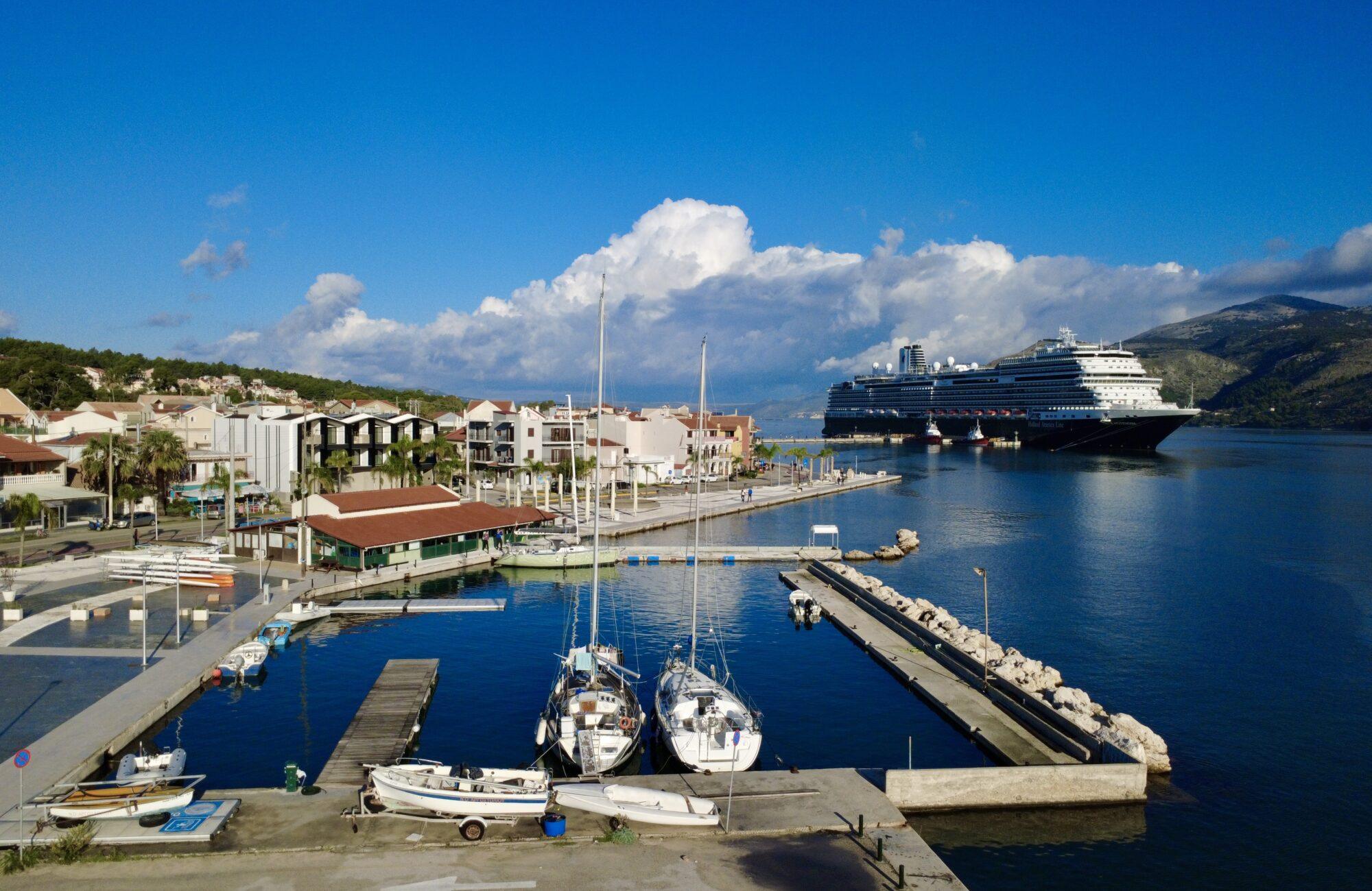 DCIM100MEDIADJI_0504.JPG Argostoli - Cruise Ship Terminal